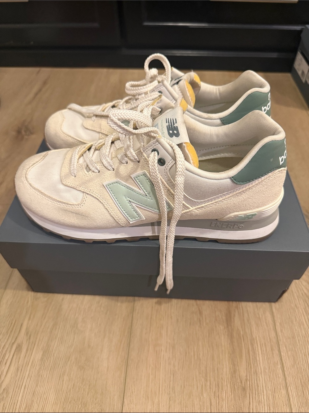 New Balance Women's Cream & Sage 574 Retro Runner